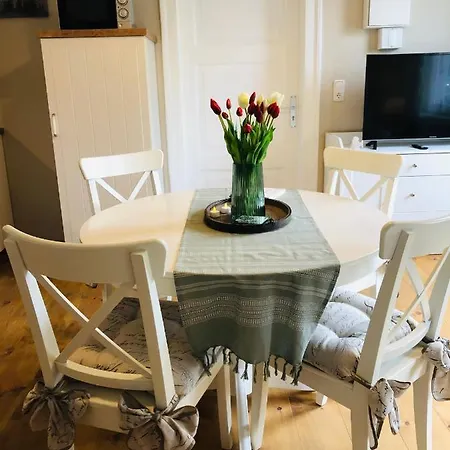 A Im Antika Apartment Ratzeburg