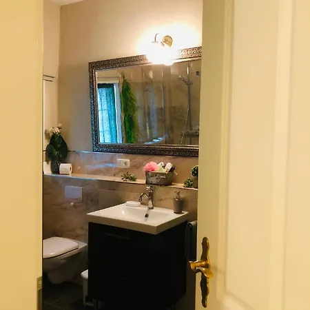 Apartment A Im Antika